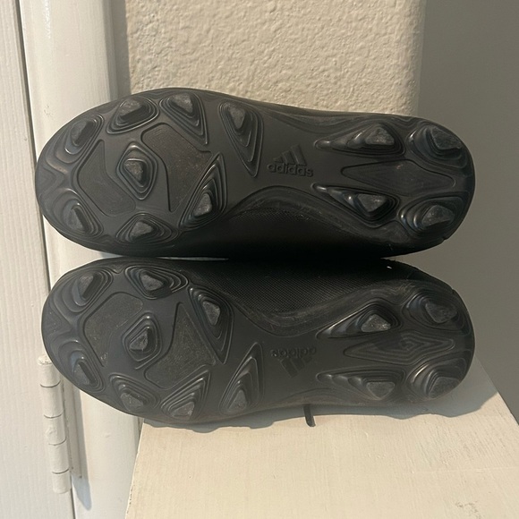 Adidas Predator Accuracy.4 Soccer Cleats HQ0950 Youth Size 1 Black - Picture 9 of 11